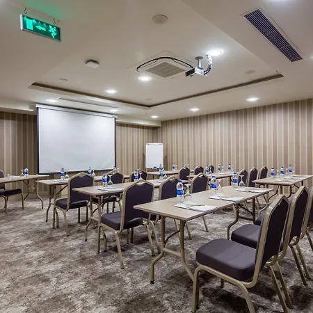 Holiday Inn Antalya - Lara By Ihg 